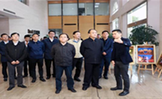 【公司要闻】成都市政协主席李仲彬一行莅临三亿体育照明考察调研