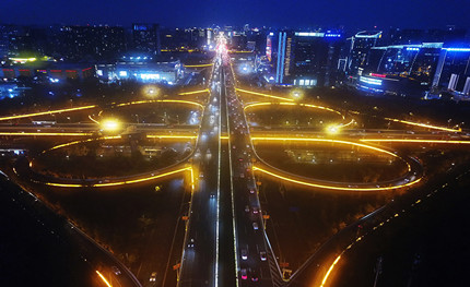 三亿体育
用灯光献礼新中国70华诞